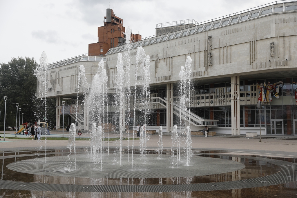 В Ярославле после капремонта здание ТЮЗа обживают три творческих коллектива