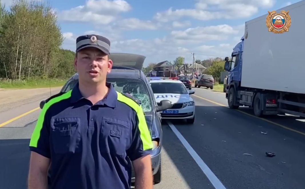 На трассе в Ярославской области водитель иномарки сбил насмерть пешехода