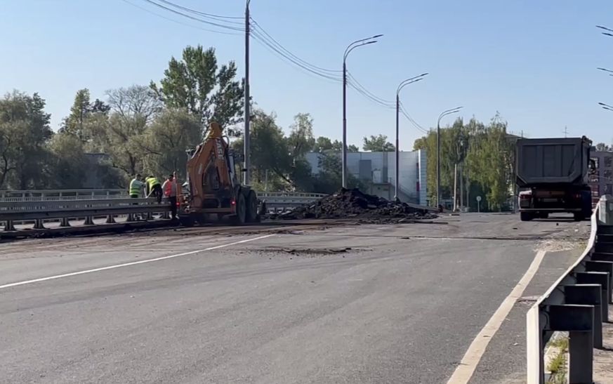 На Комсомольском мосту в Ярославля начались ремонтные работы