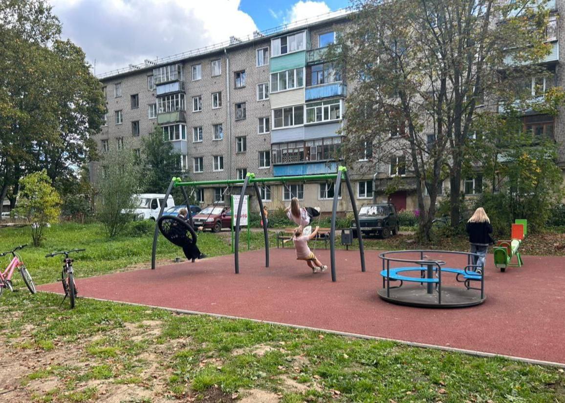 В Ярославской области завершили 68 проектов губернаторской программы «Наши дворы»