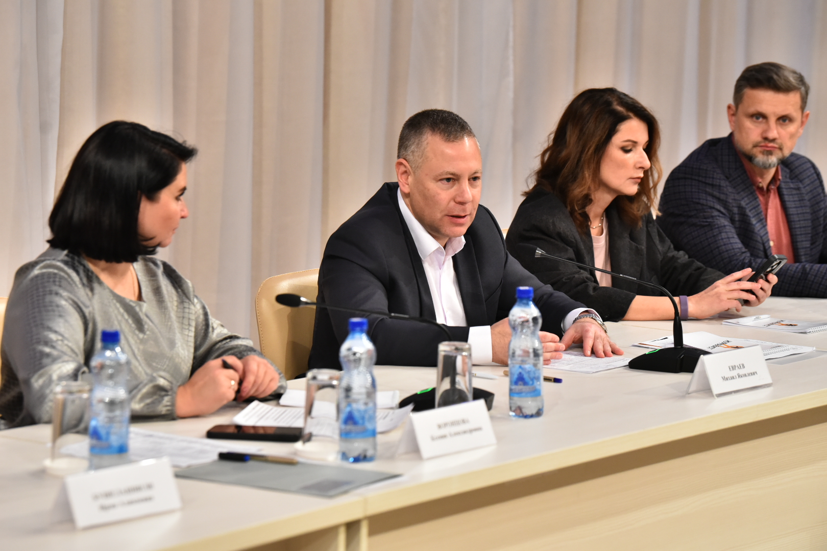 Губернатор Ярославской области Михаил Евраев ответил на вопросы журналистов и блогеров