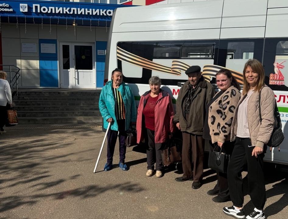 Для жителей Брейтовского округа организовали маршруты здоровья в соседние больницы