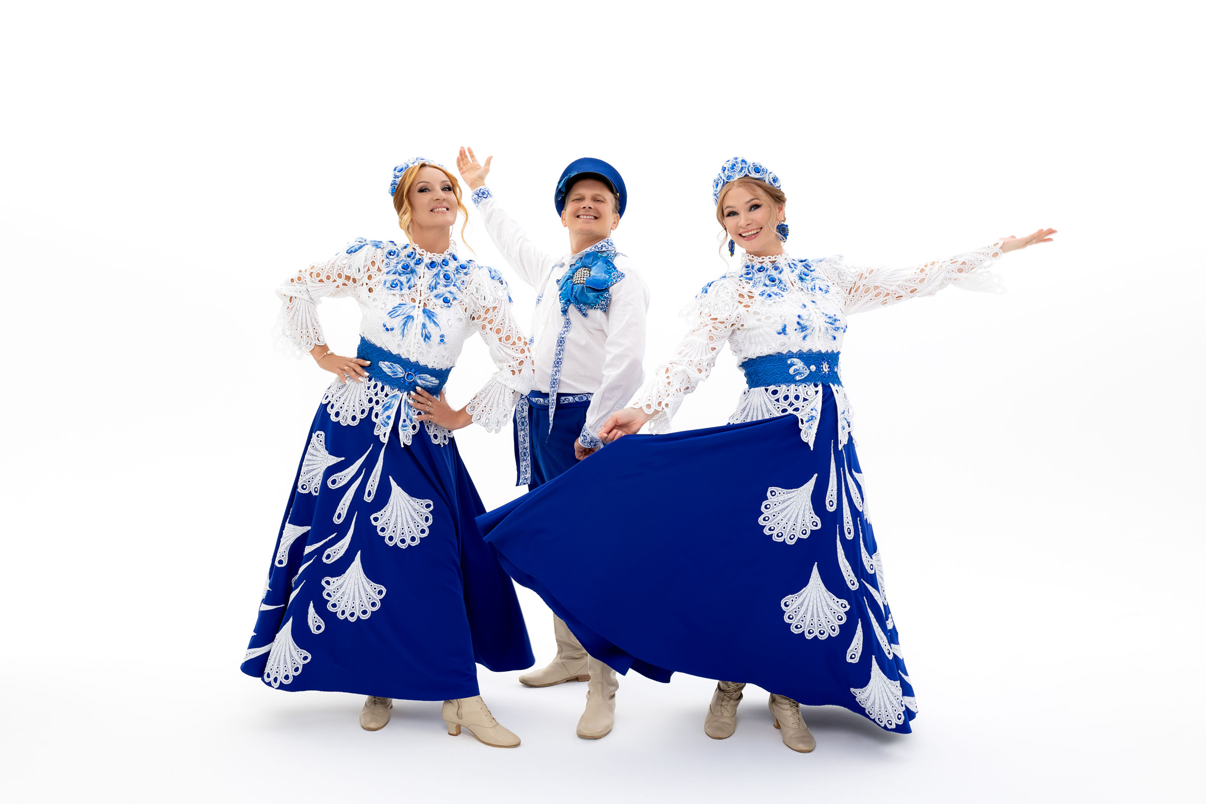 Народная фолк-группа даст около 30 благотворительных концертов в селах Ярославской области