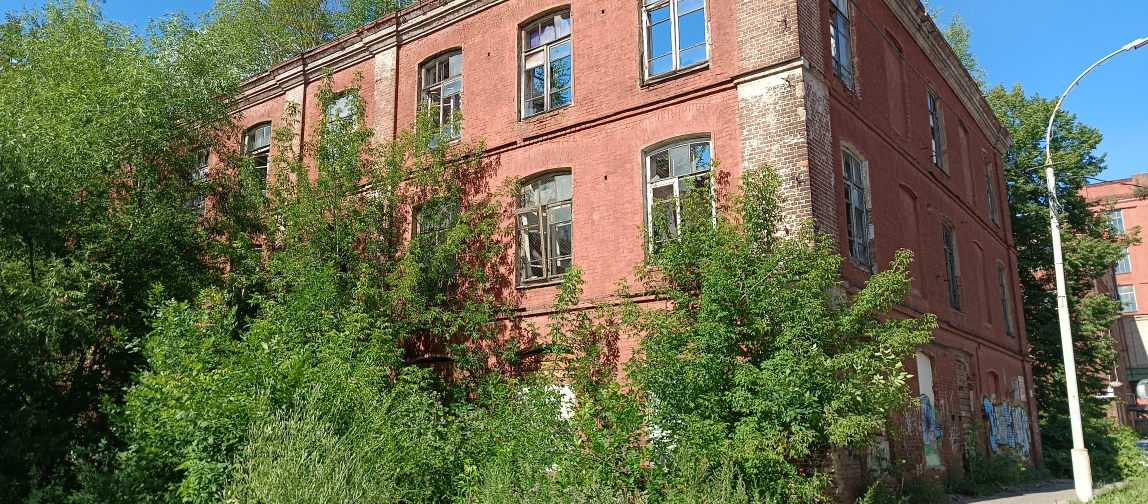 В Ярославле на продажу выставили три корпуса на Калмыковых