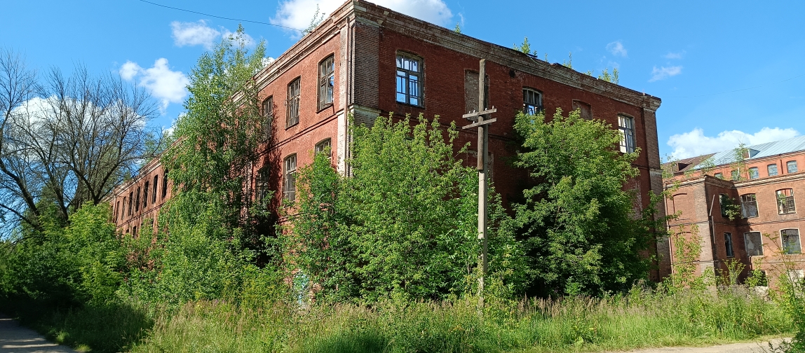 В Ярославле на продажу выставили три корпуса на Калмыковых