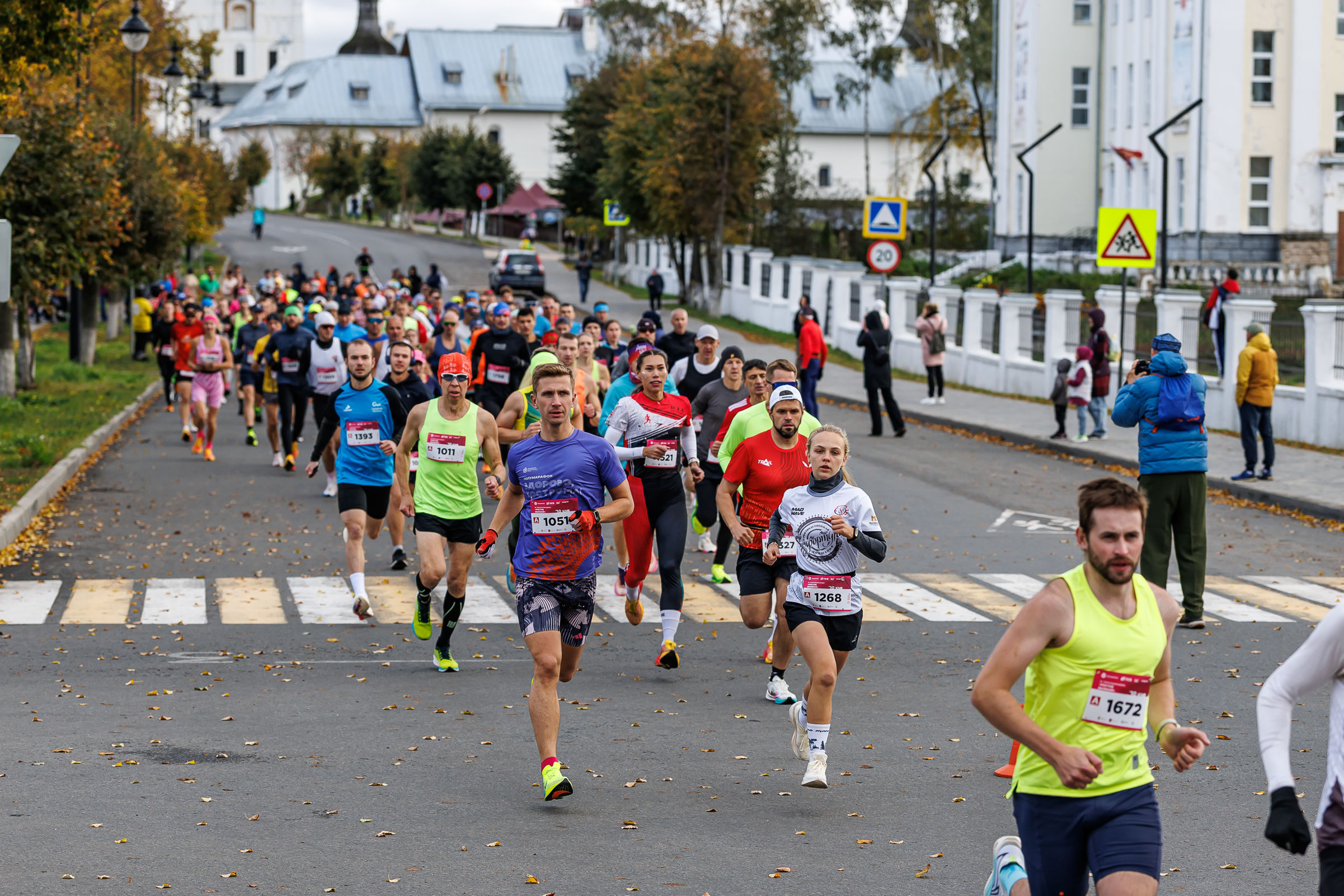 Стартами в Ростове Великом завершилась серия «Бегом по Золотому кольцу» в Ярославской области