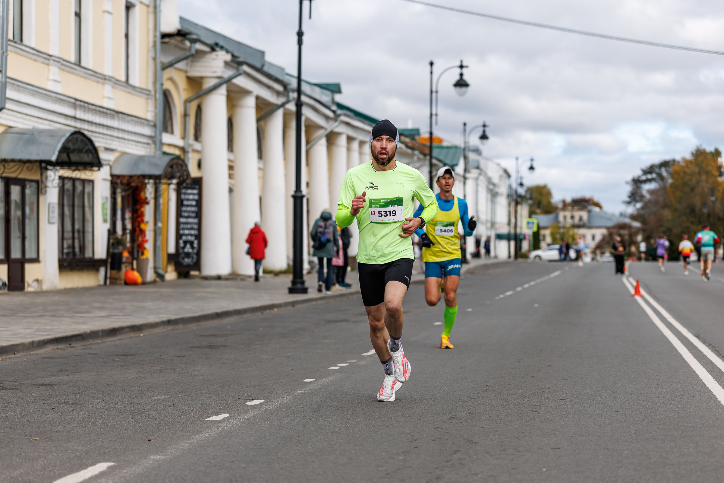 Стартами в Ростове Великом завершилась серия «Бегом по Золотому кольцу» в Ярославской области