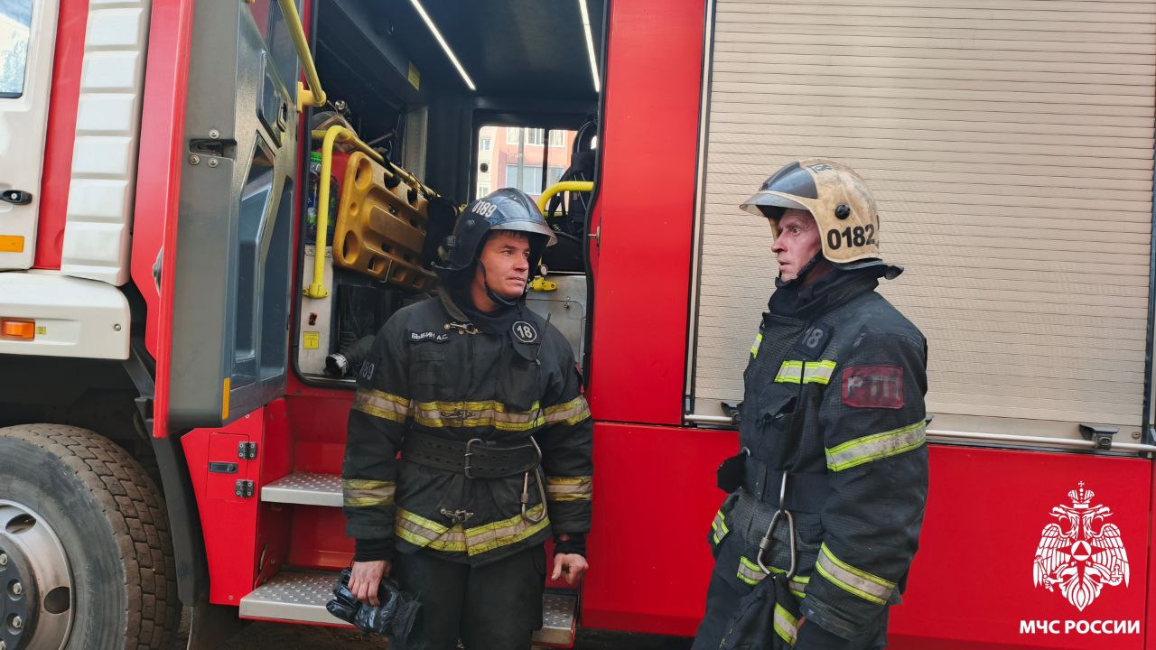 Из пожара в многоэтажке в Ярославле спасли пять человек