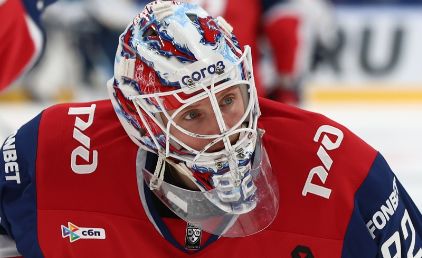 Вратарь «Локомотива» Исаев стал лучшим голкипером месяца в КХЛ