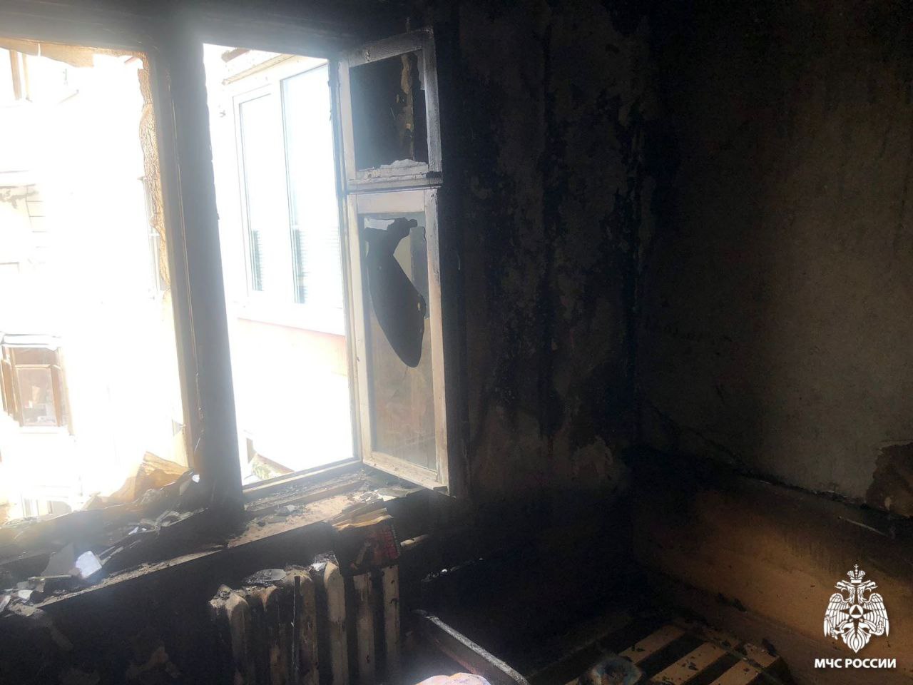 В Ярославском округе из пожара спасли мужчину