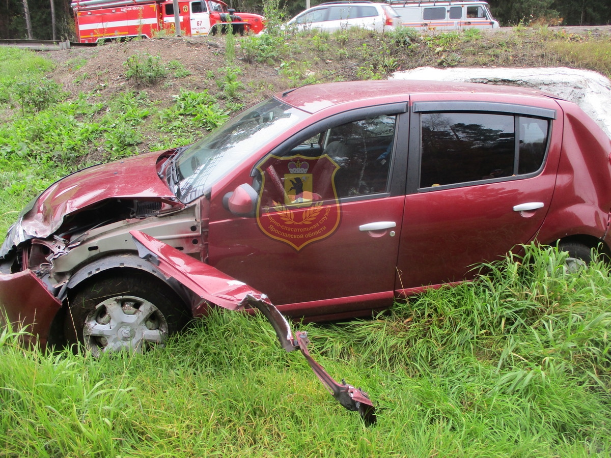В массовом ДТП на трассе М8 в Ярославской области пострадал 63-летний мужчина