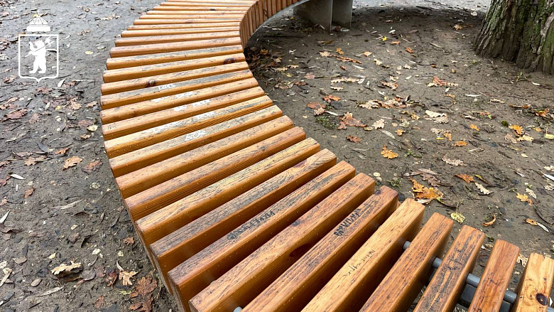 Вандалы изуродовали новые объекты в парке Ярославля