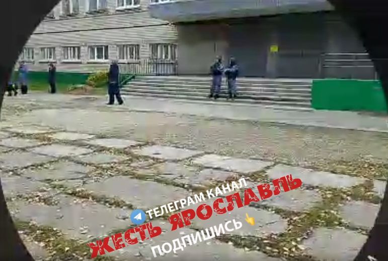В Дзержинском районе Ярославля эвакуировали школу