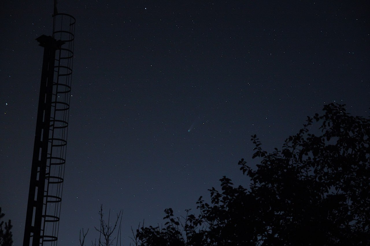 Над Ярославлем запечатлели комету «Леммон»