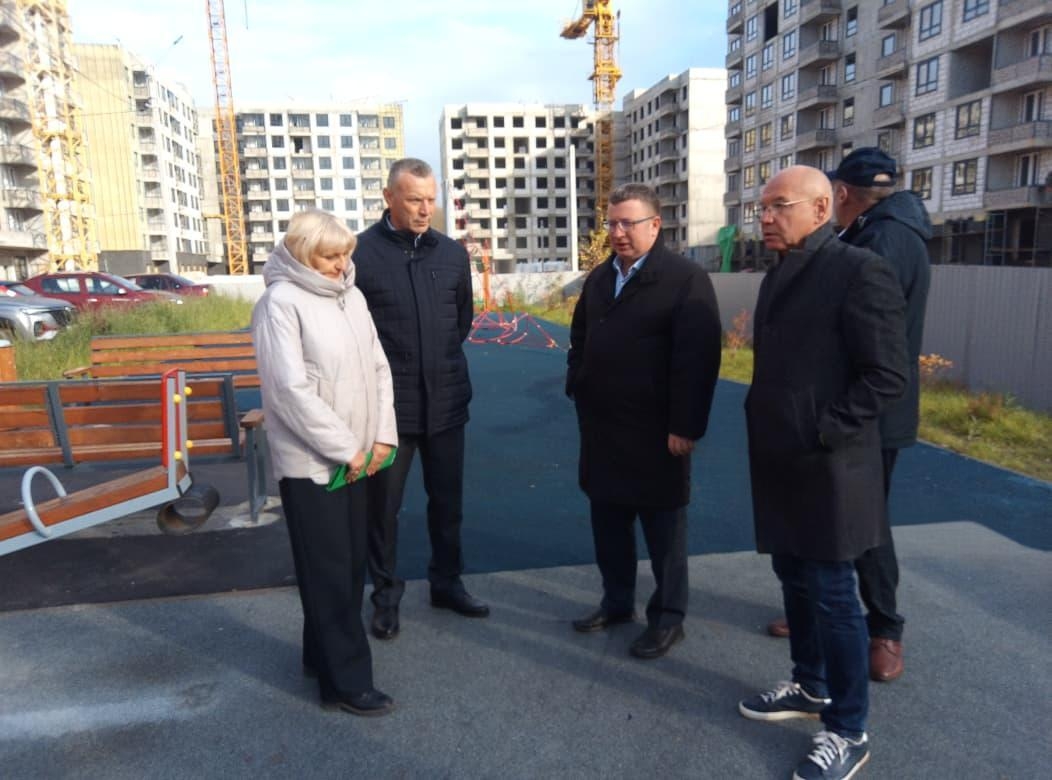 «Губернаторский контроль» оценил строительство ледового корта и ремонт больницы в Рыбинске