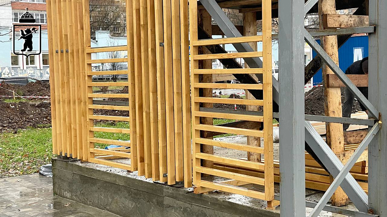 В Ярославле в парке 30-летия Победы устанавливают новую сцену