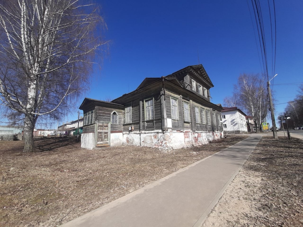 Суд принял решение об изъятии у недобросовестных собственников памятников культуры в Мышкине и Ростове Великом