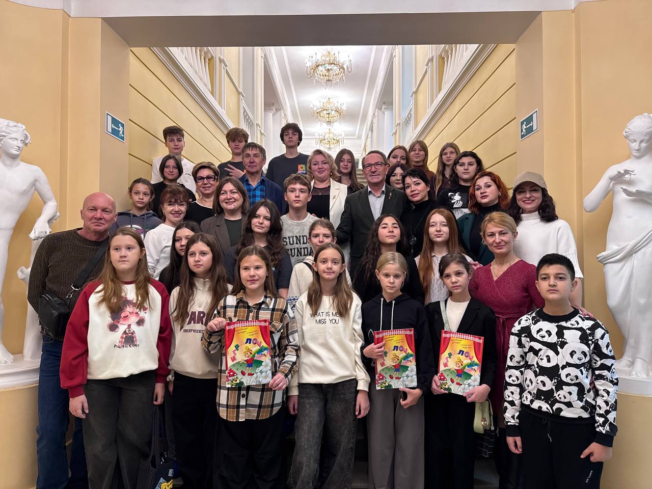 Воспитанники и педагоги Акимовской детской школы искусств приехали в Ярославль