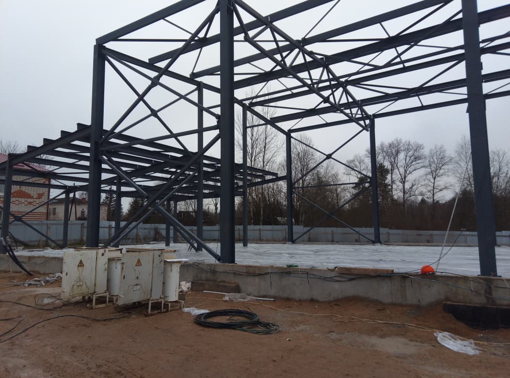 «Губернаторский контроль» проверил строительство школы и спортзала в округе Ярославской области