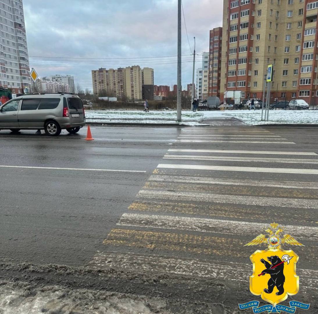 В Ярославле на пешеходном переходе водитель «Лады» сбил 16-летнюю девушку
