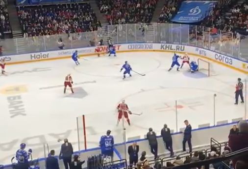 «Локомотив» с минимальным счетом уступил «Динамо»