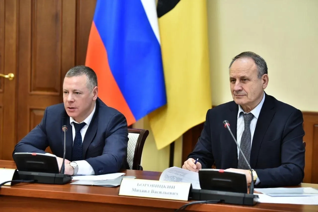 Михаил Евраев обсудил проект регионального бюджета с членами фракции «Единая Россия» областной Думы