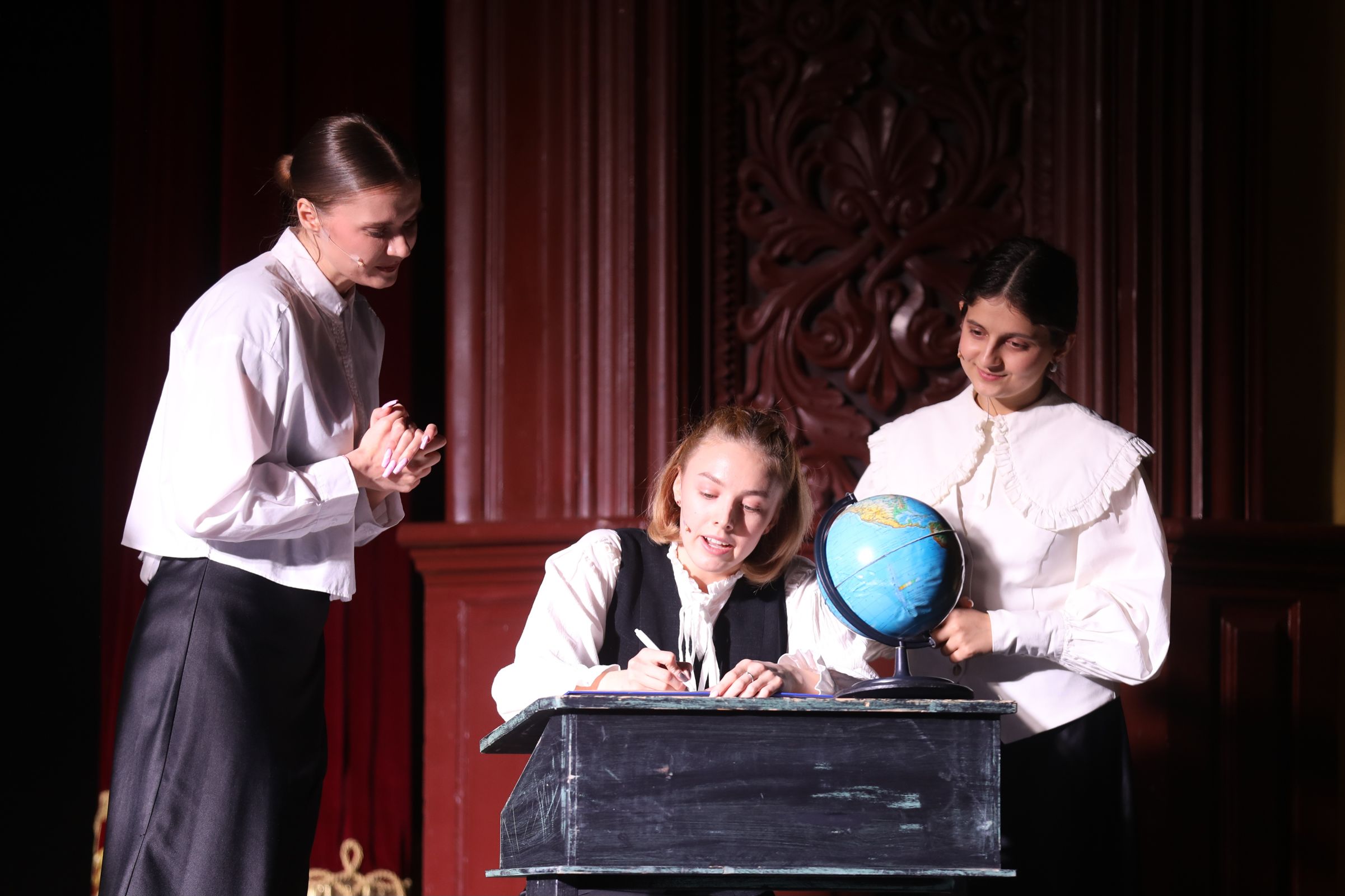 ​Ярославской средней школе №32 имени Валентины Терешковой исполнилось 90 лет