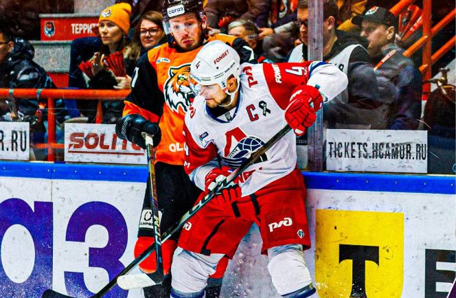 «Локомотив» всухую обыграл хабаровский «Амур»