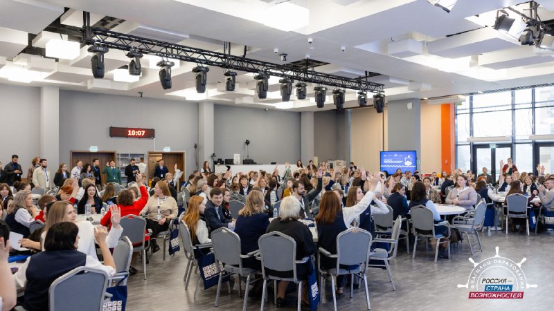 Ярославцы вошли в число победителей трека «Наставничество» проекта «Флагманы образования»