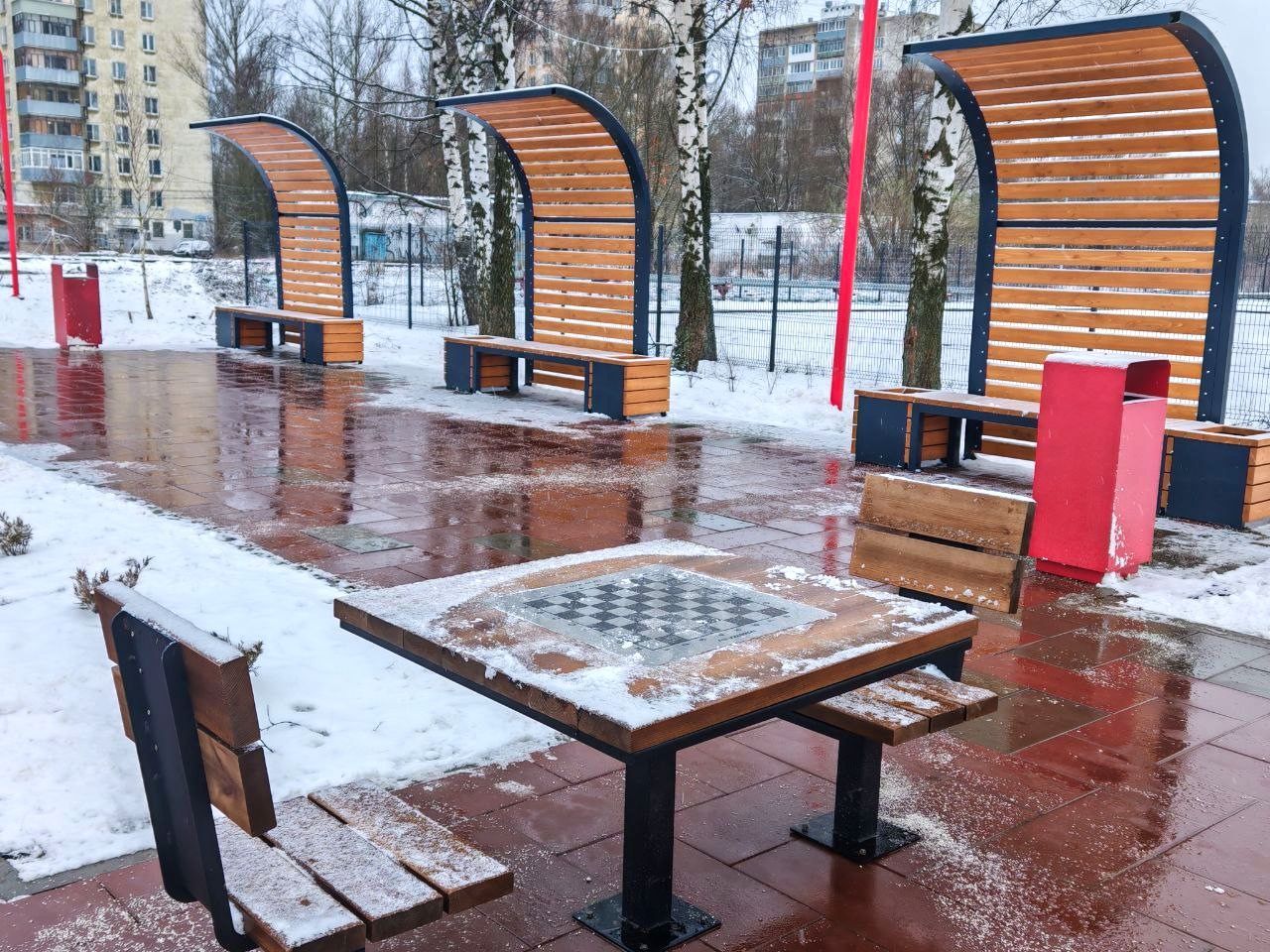 Четыре общественных пространства благоустроили в Ярославле по нацпроекту в этом году