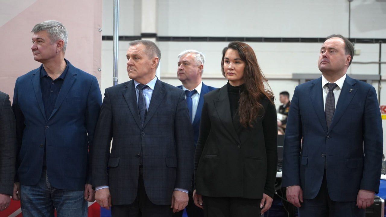 Более 500 ярославских школьников посвятили в юнармейцы в День Конституции России