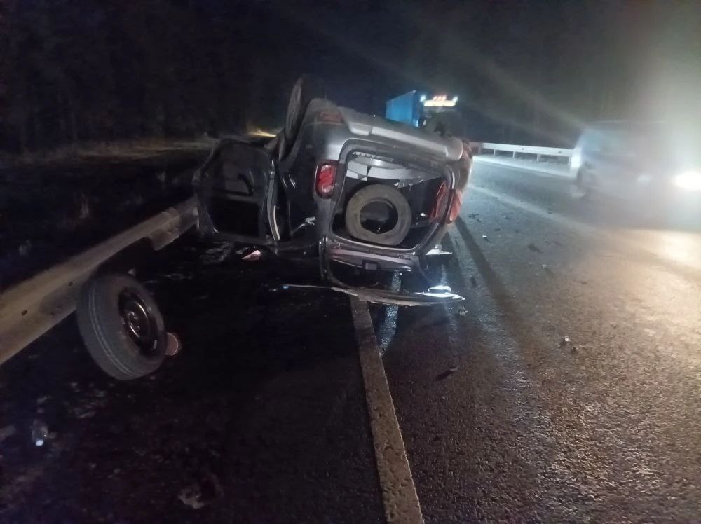 В результате ДТП с фурой в Ярославской области погибли два человека