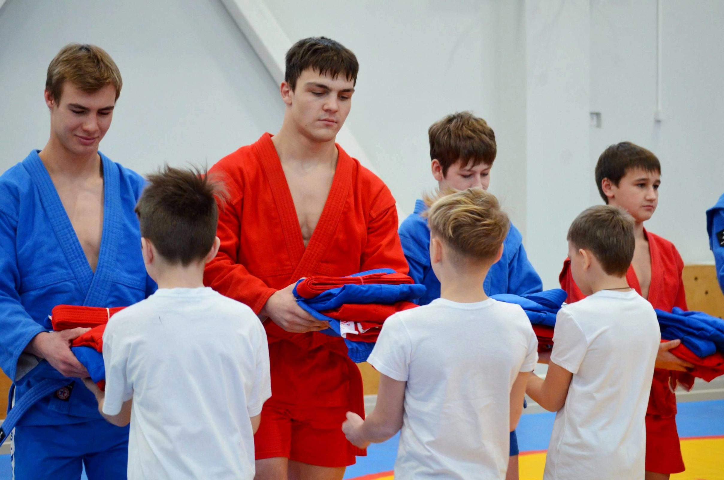 Более 20 ярославских школ присоединились к проекту «Самбо в школу»
