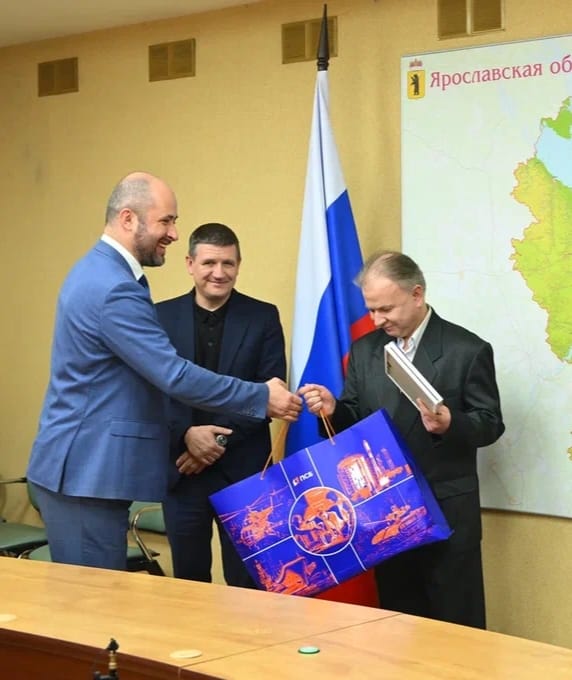Ярославский филиал ПСБ приветствует своего юбилейного зарплатного клиента 2025 года