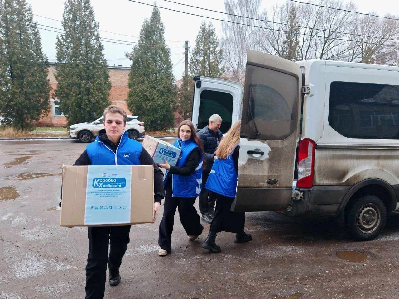 Новогодние подарки для пациентов ярославских больниц передали в рамках благотворительных акций