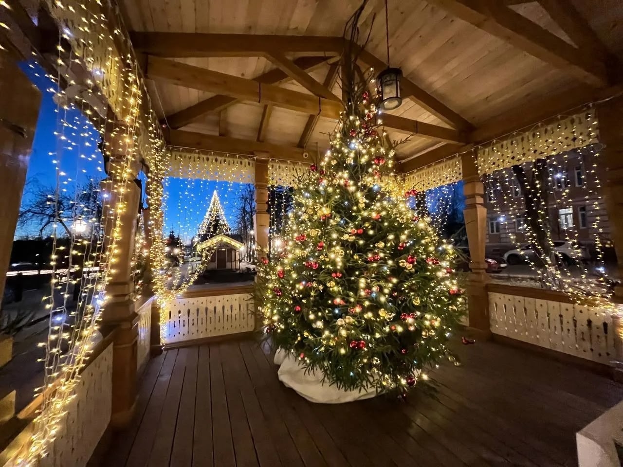 В Ярославской области продлили срок приема заявок на конкурс зимнего оформления фасадов