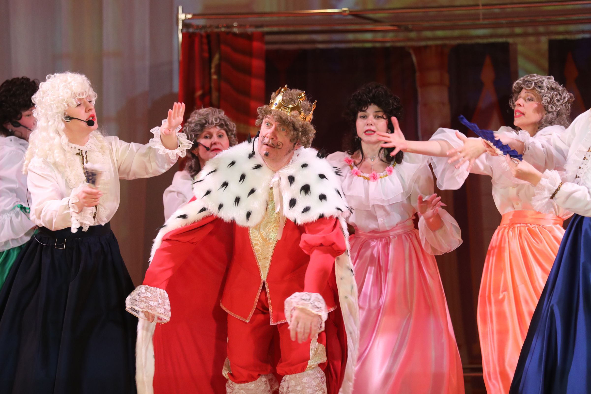 ​Губернаторские новогодние елки проходят в Ярославской области