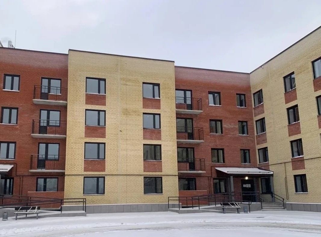 ​В Ярославле жители аварийных домов получили ключи от новых квартир