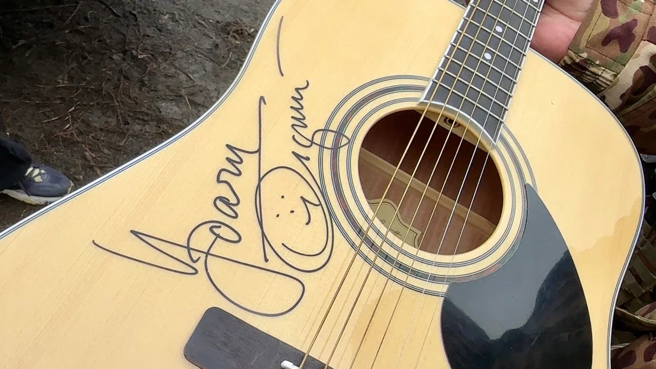 Дед Мороз из Народного фронта доставил ярославским бойцам тепло домашнего очага