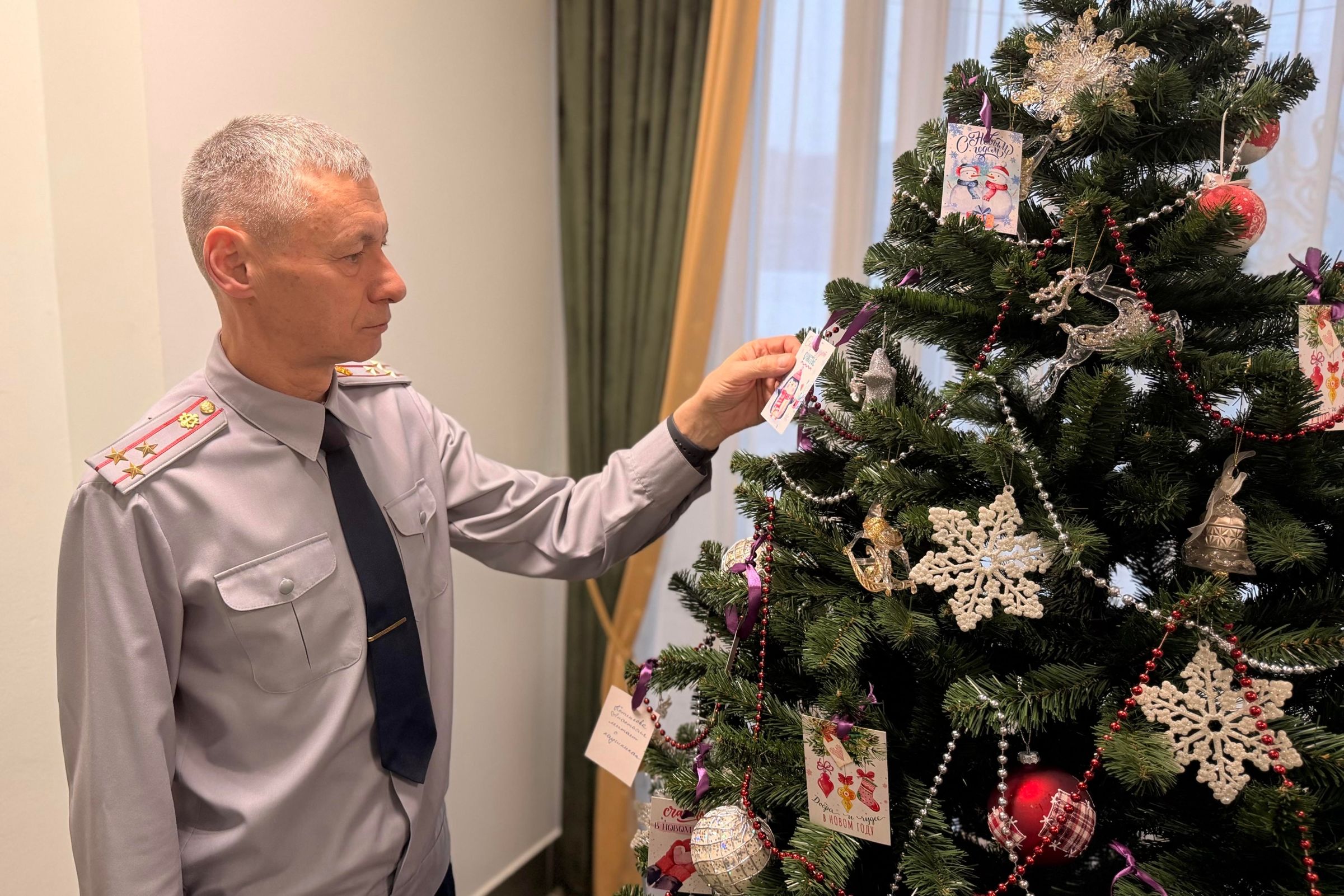 Начальник и сотрудники УФСИН по Ярославской области приняли участие в «Елке желаний»