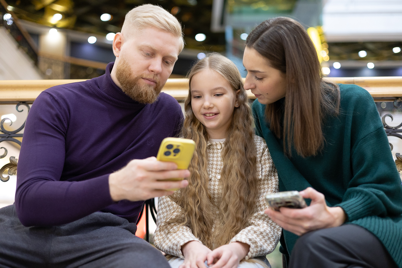 Бесплатные «робаксы» только в мышеловке: как защитить детей от мошенников в Roblox