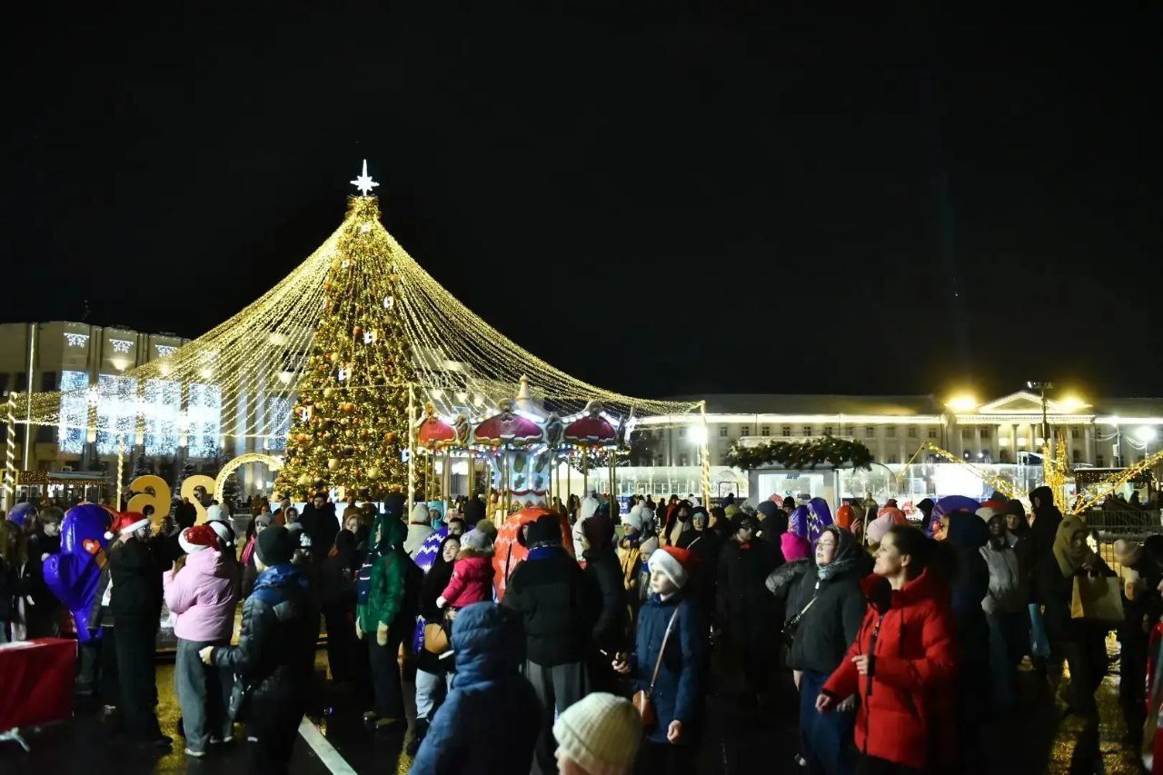 Специалисты «Ярэнерго» обеспечили электроэнергией катки в Ярославской области