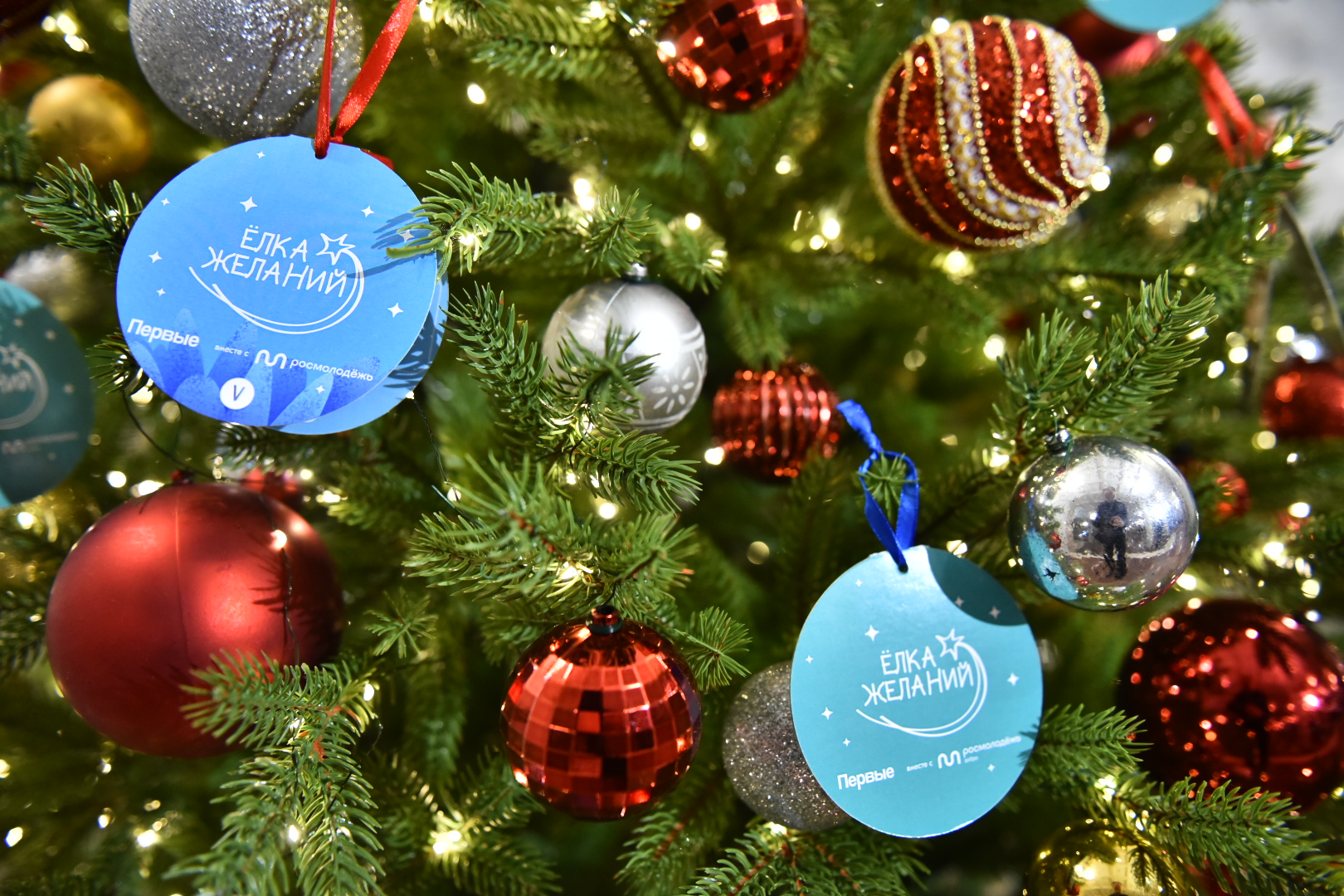 Михаил Евраев исполнил мечту юного жителя Акимовского округа