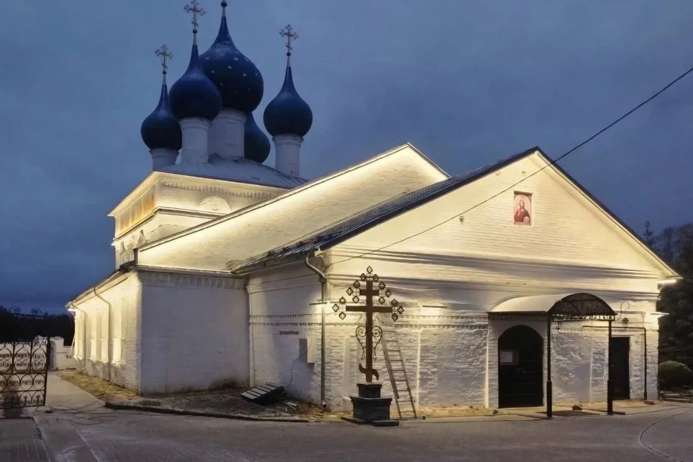 Архитектурная подсветка украсила еще пять значимых объектов Ярславской области