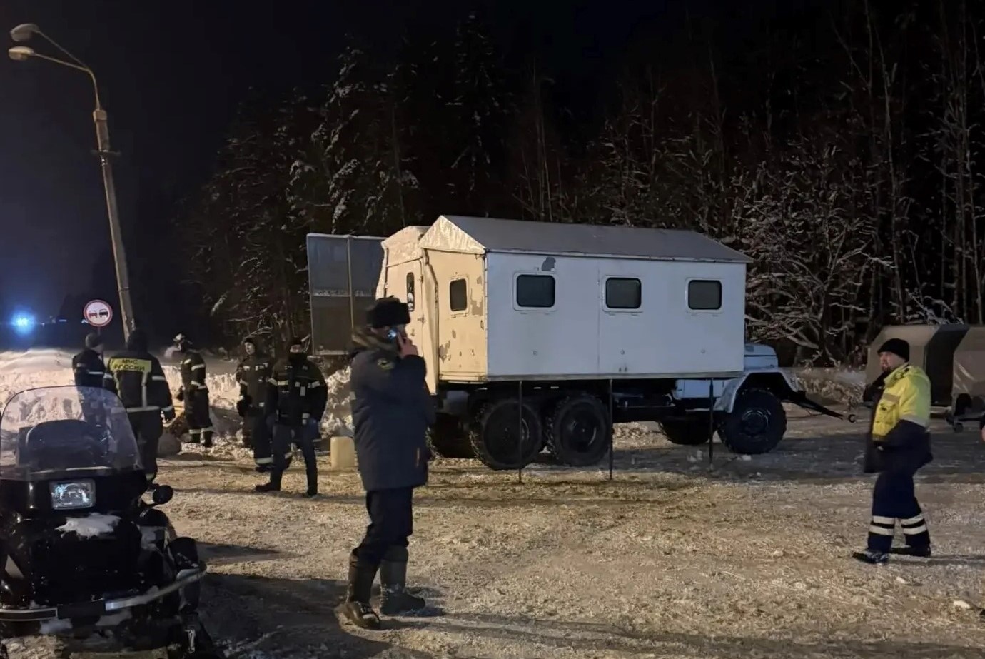 ​Михаил Евраев поблагодарил службы, помогавшие людям во время дорожного затора на трассе М8