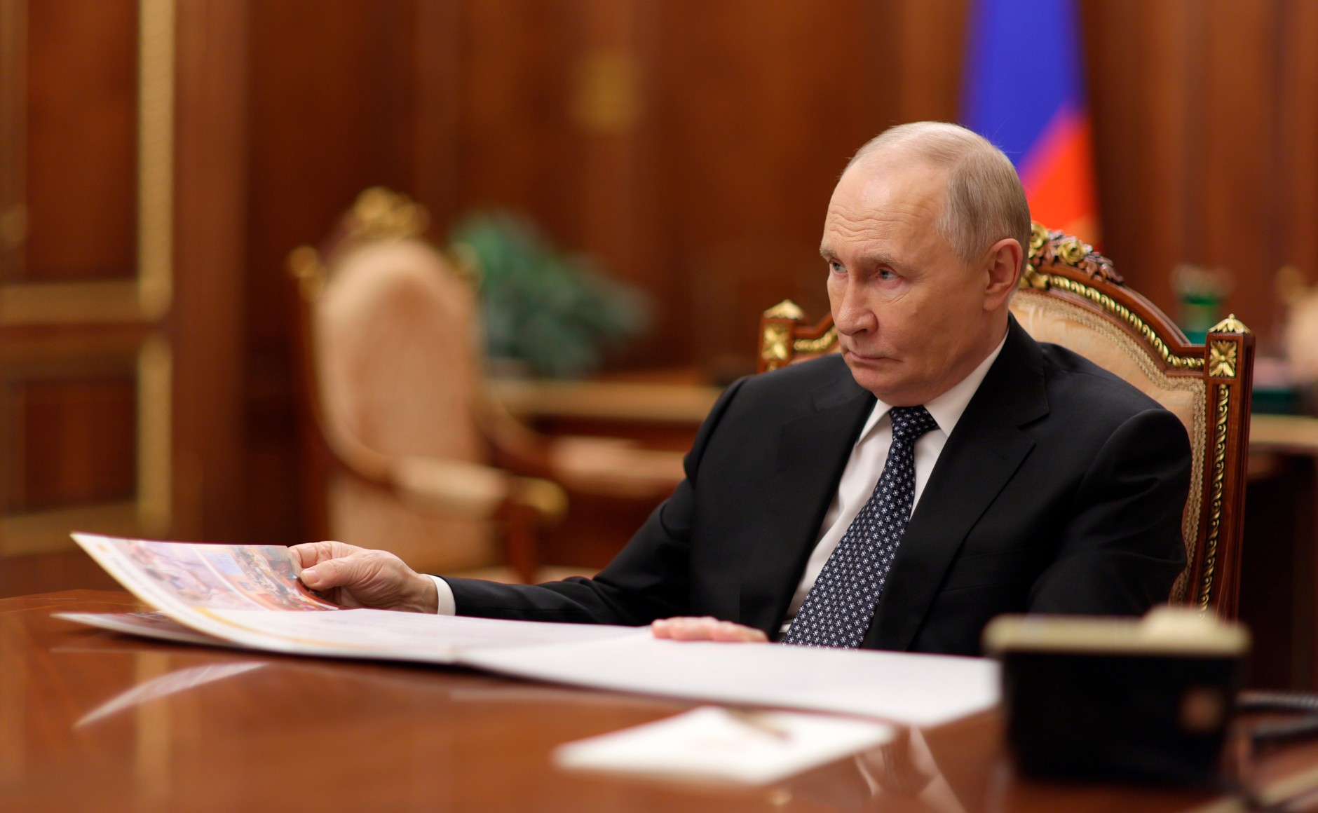 Михаил Евраев рассказал Владимиру Путину о результатах развития Ярославской области