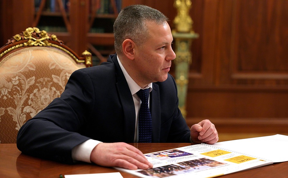 Михаил Евраев рассказал Владимиру Путину о результатах развития Ярославской области
