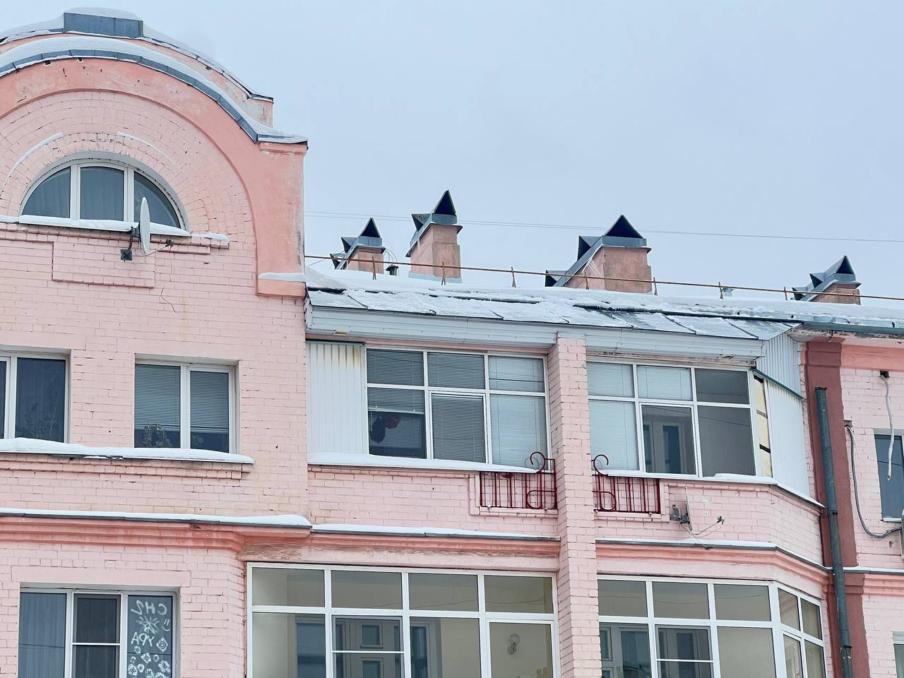 В Красноперекопском районе Ярославля проверили уборку дворов от снега