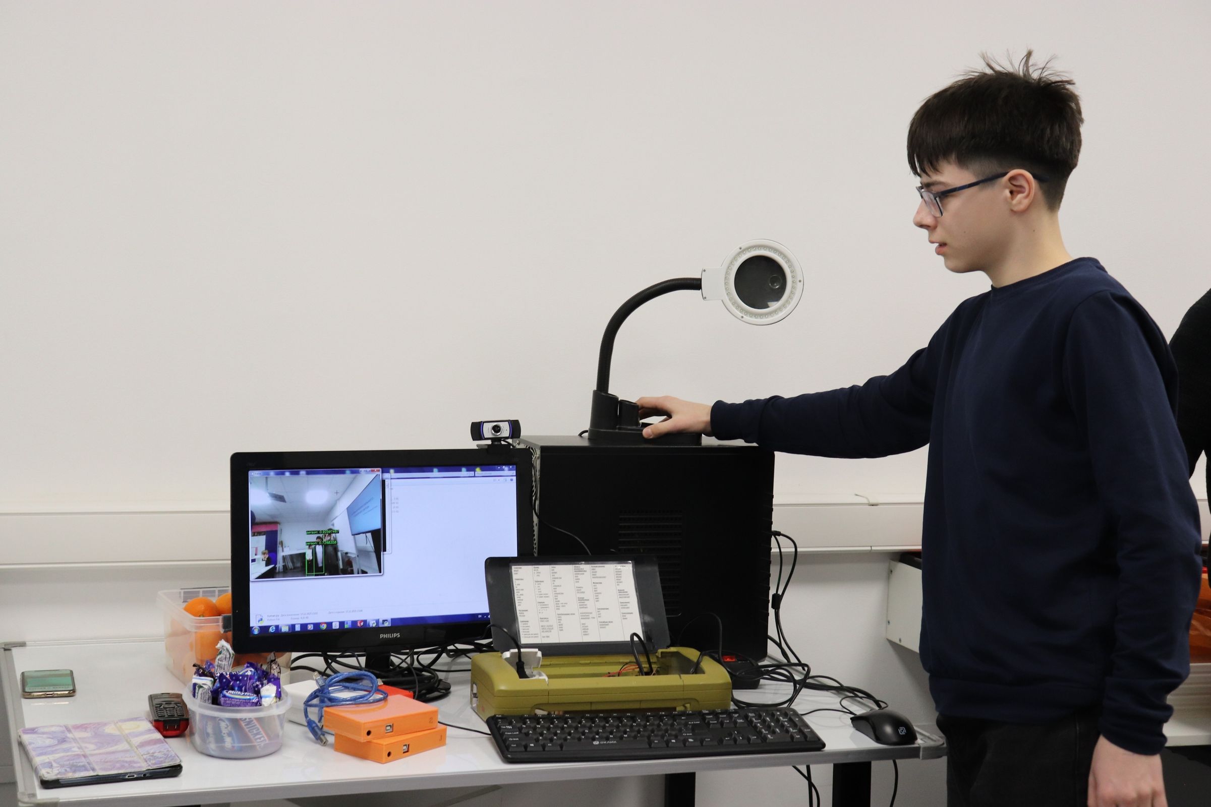 SOS-комплекс для грибников, умное освещение и акваробот: юные ярославцы представили свои проекты и разработки