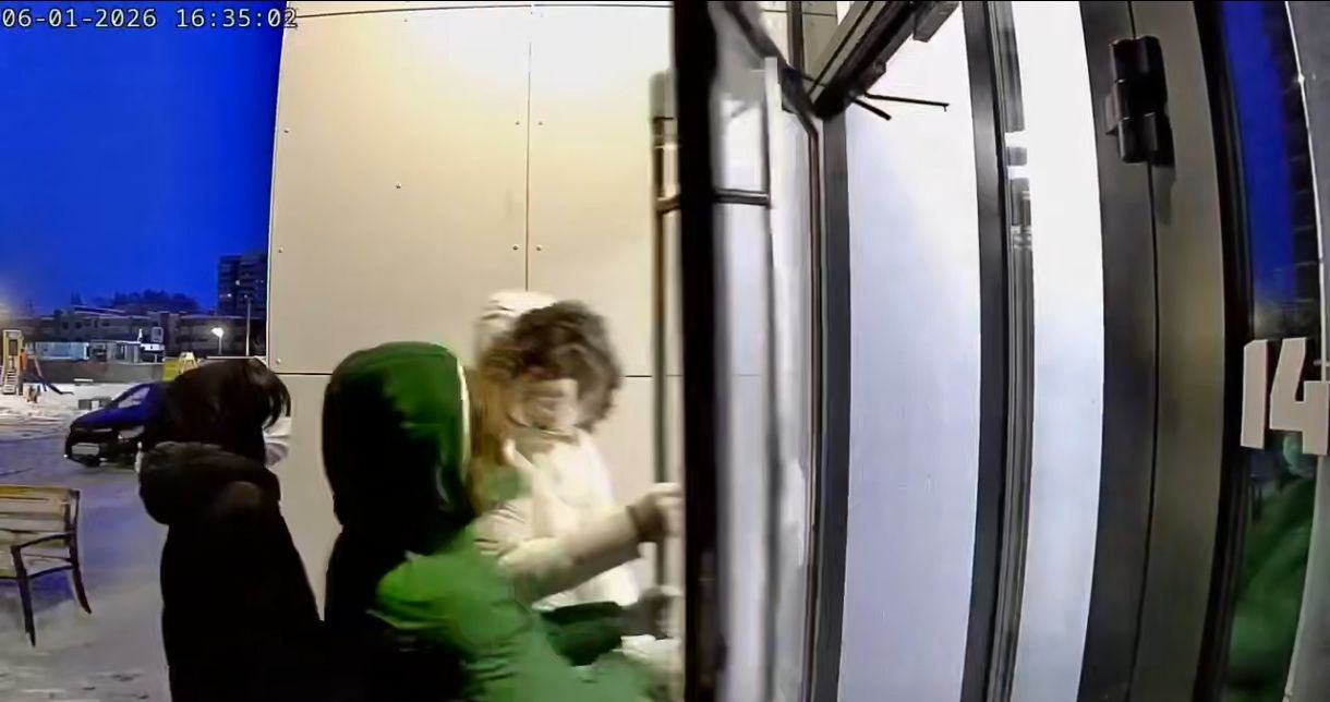 В Ярославле родители юных вандалов заплатят более 100 тысяч рублей за порчу подъезда